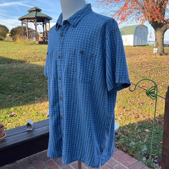Patagonia w/Grey Checked S/S Button Down Two Pocket Shirt Men's Big and Tall XXL - Picture 3 of 10